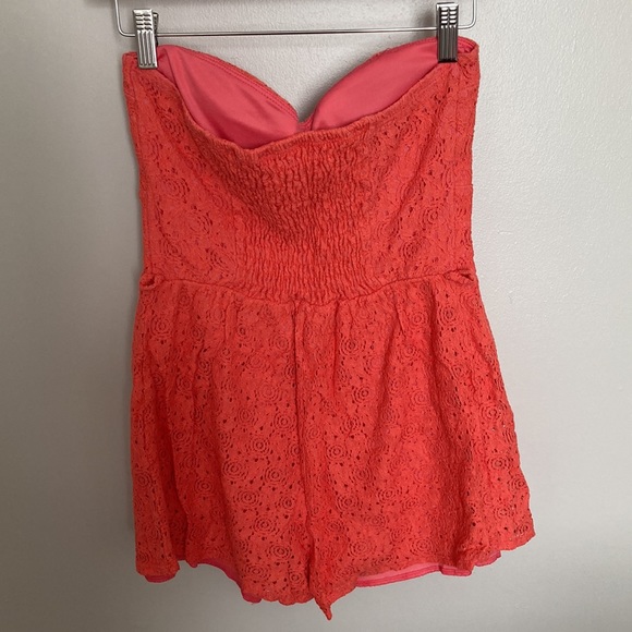 2/$30 🩷🧡 Deb jumpsuit, corral, small (estimate), lace - Picture 2 of 8